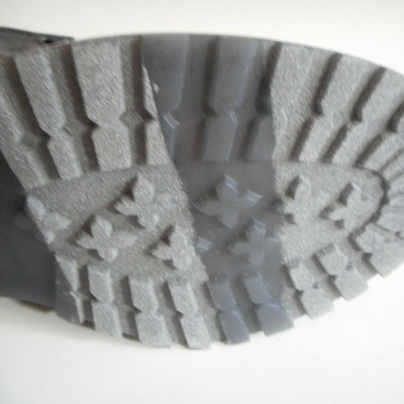 New WILD PAIR Black Plaid Combat Boots - Picture 4 of 4